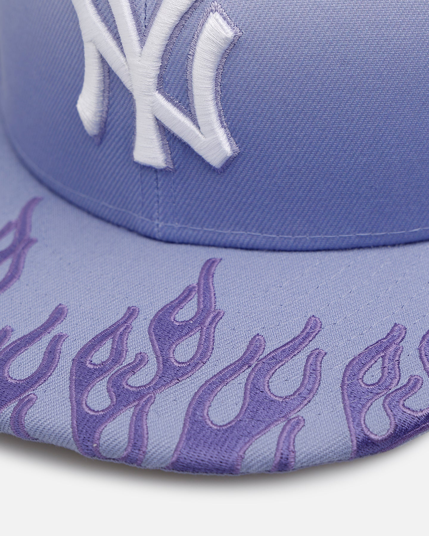 New Era New York Yankees 'Sundye Flames' 59FIFTY Fitted Lavender
