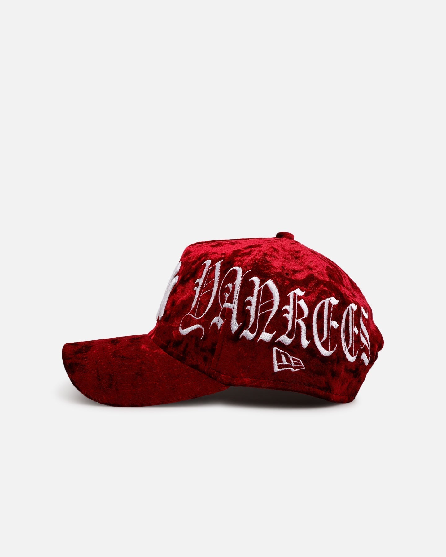New Era New York Yankees 'Crushed Velvet Dreams' 9FORTY A-Frame Snapback Maroon