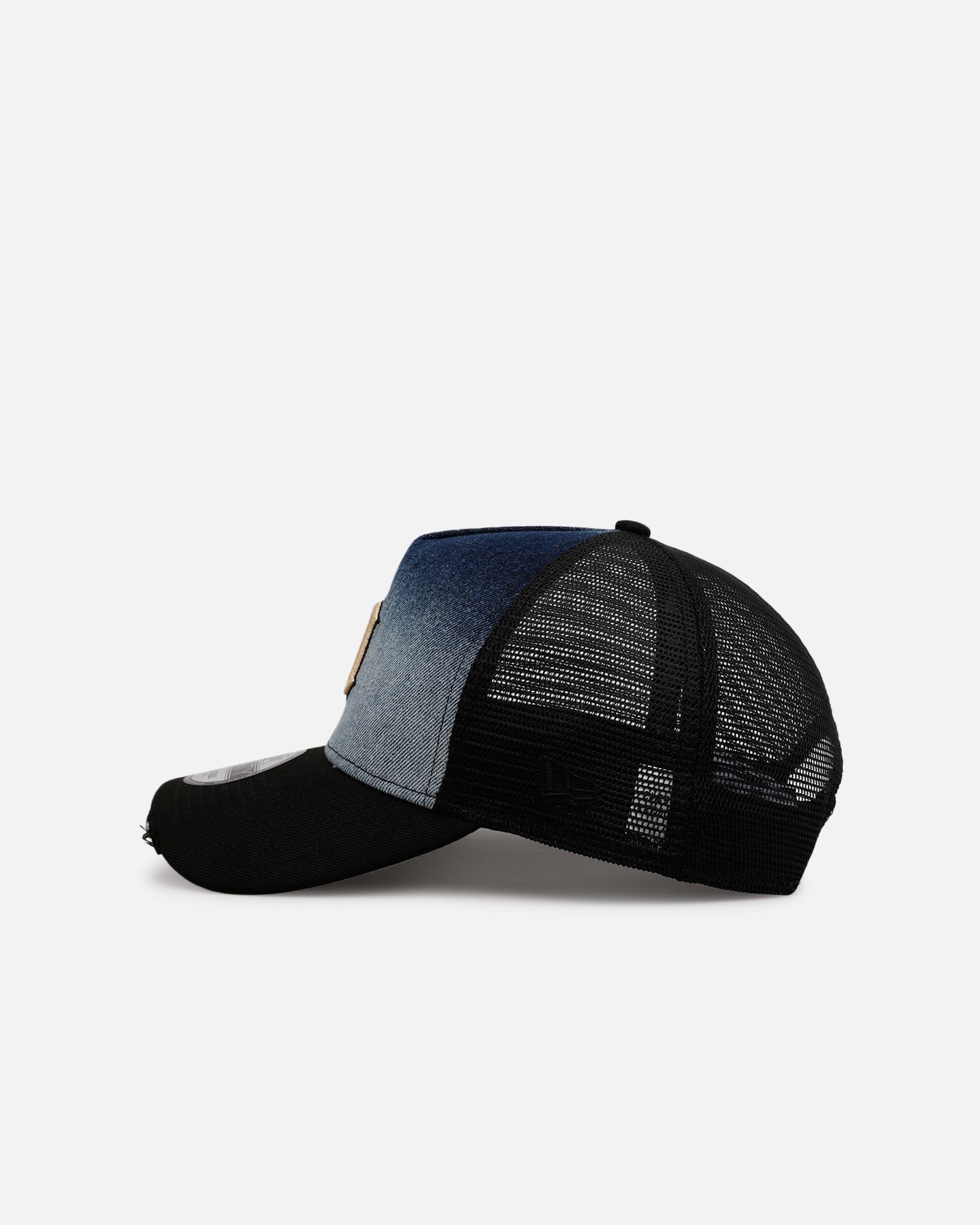 New Era Detroit Tigers 'Bleach' 9FORTY A-Frame Trucker Snapback Denim