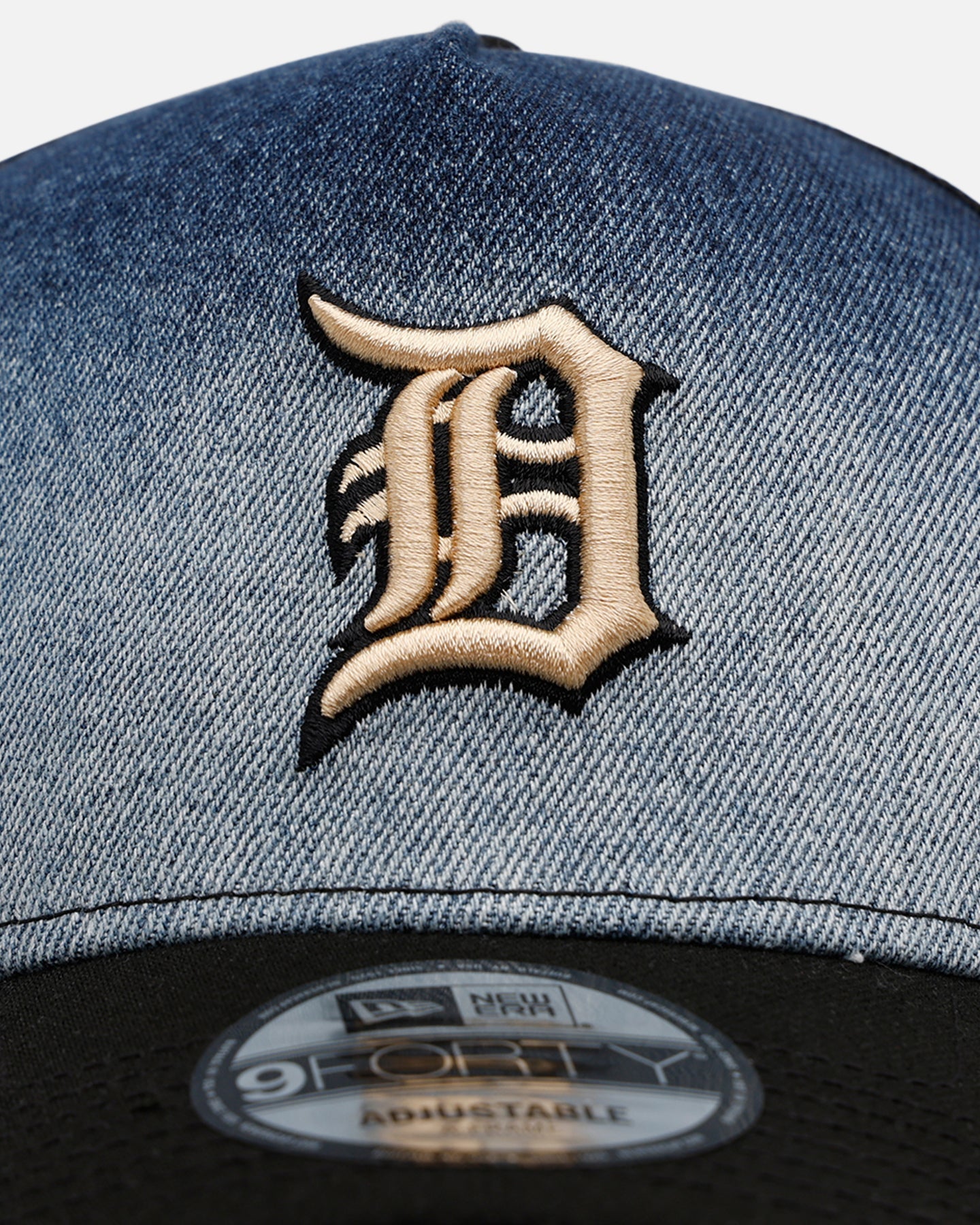 New Era Detroit Tigers 'Bleach' 9FORTY A-Frame Trucker Snapback Denim