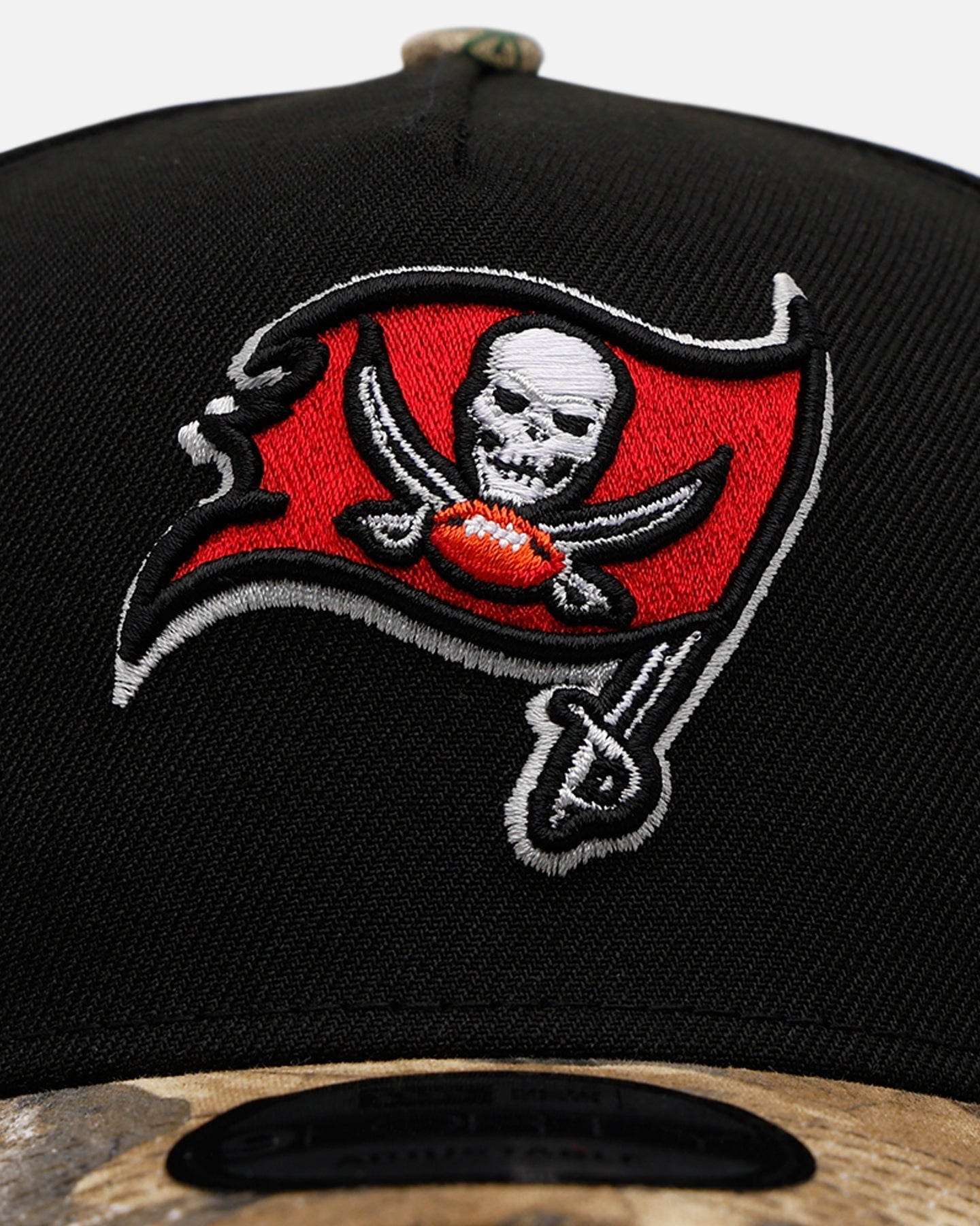 New Era Tampa Bay Buccaneers 'Black Crown Realtree Visor' 9FORTY A-Frame Snapback Realtree Edge/Black