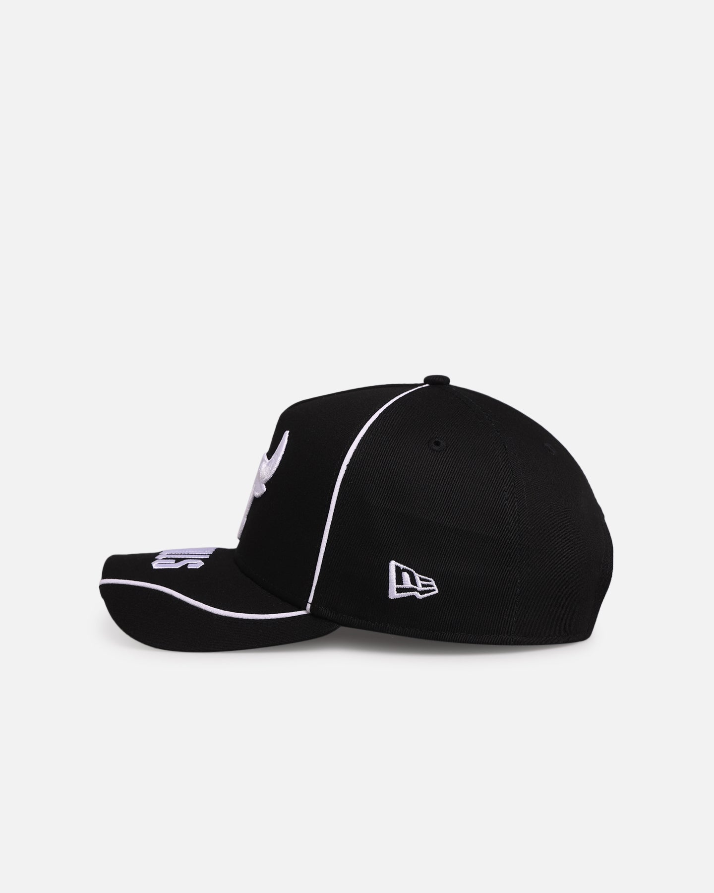New Era Chicago Bulls 'Piping' 9FORTY A-Frame Snapback Black/White