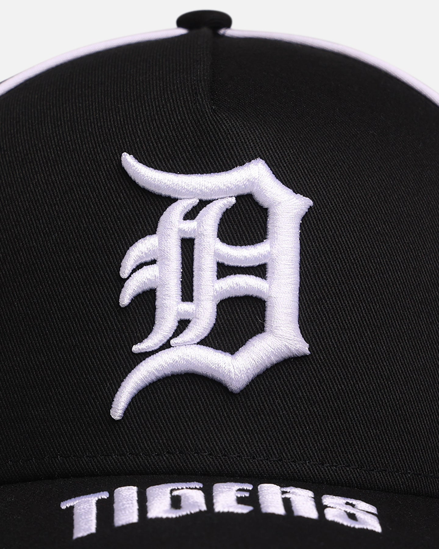 New Era Detroit Tigers 'Piping' 9FORTY A-Frame Snapback Black/White