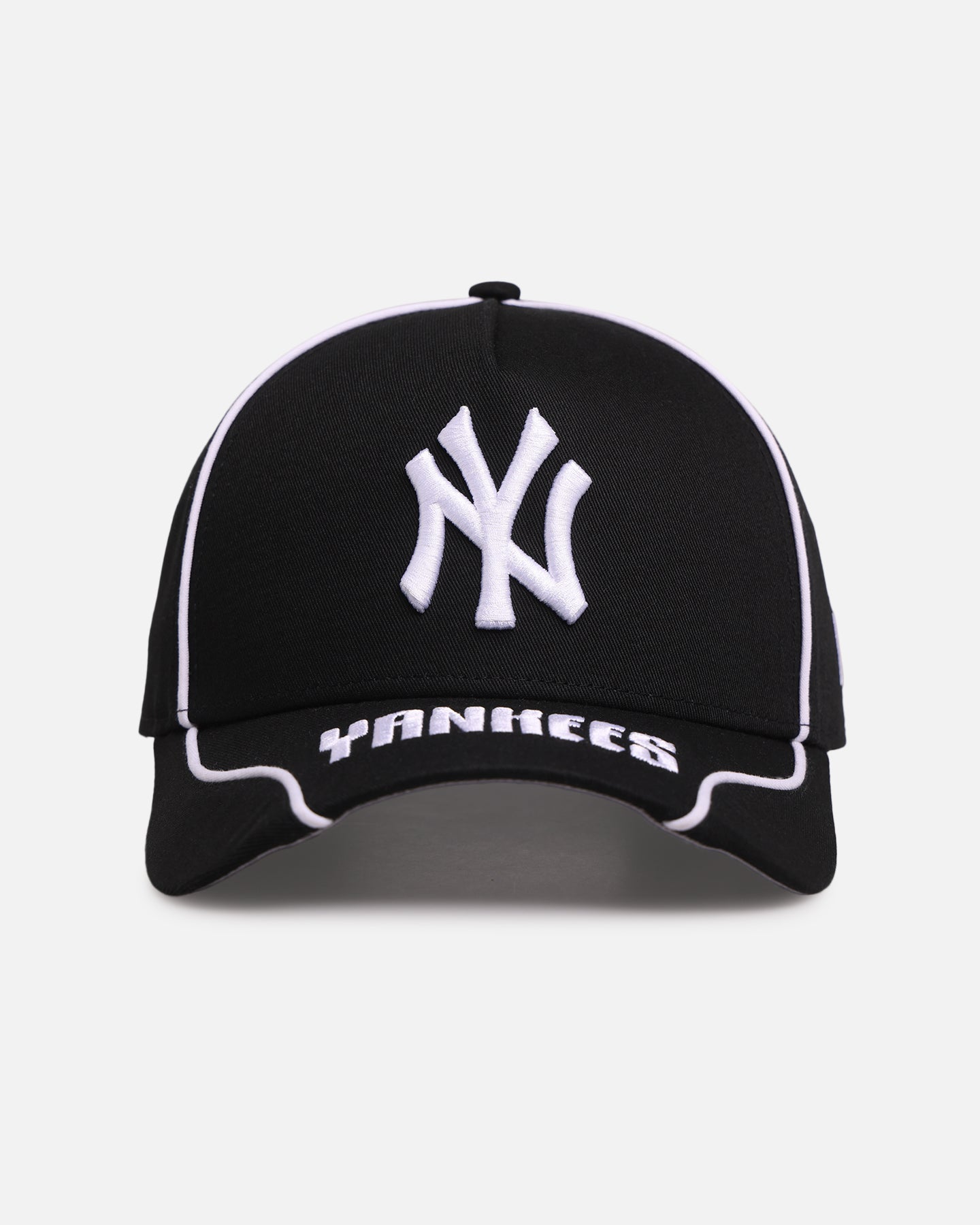 New Era New York Yankees 'Piping' 9FORTY A-Frame Snapback Black/White