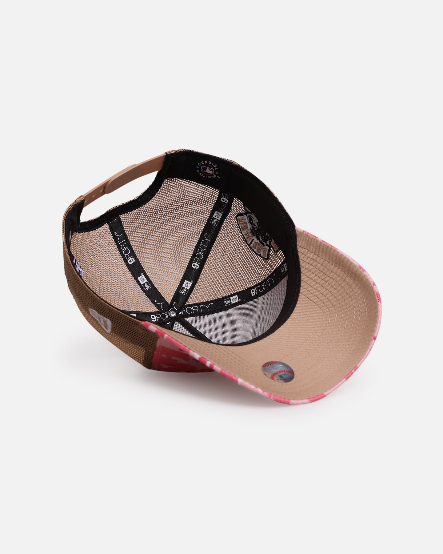 New Era Los Angeles Dodgers 'Digi Camo' 9FORTY A-Frame Trucker Snapback Pink/White