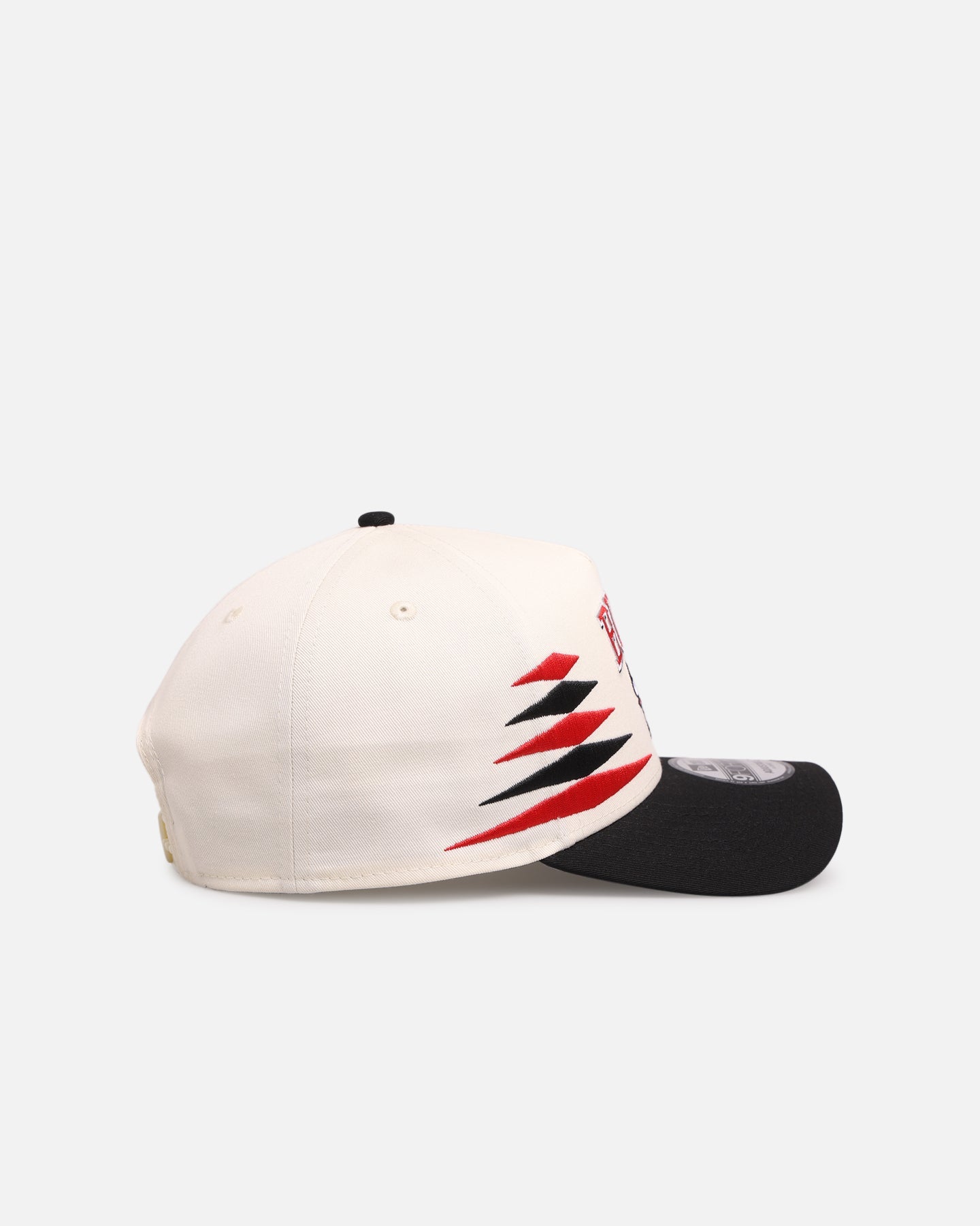 New Era Chicago Bulls 'Regency Crown' 9FORTY A-Frame Snapback Chrome White/Black