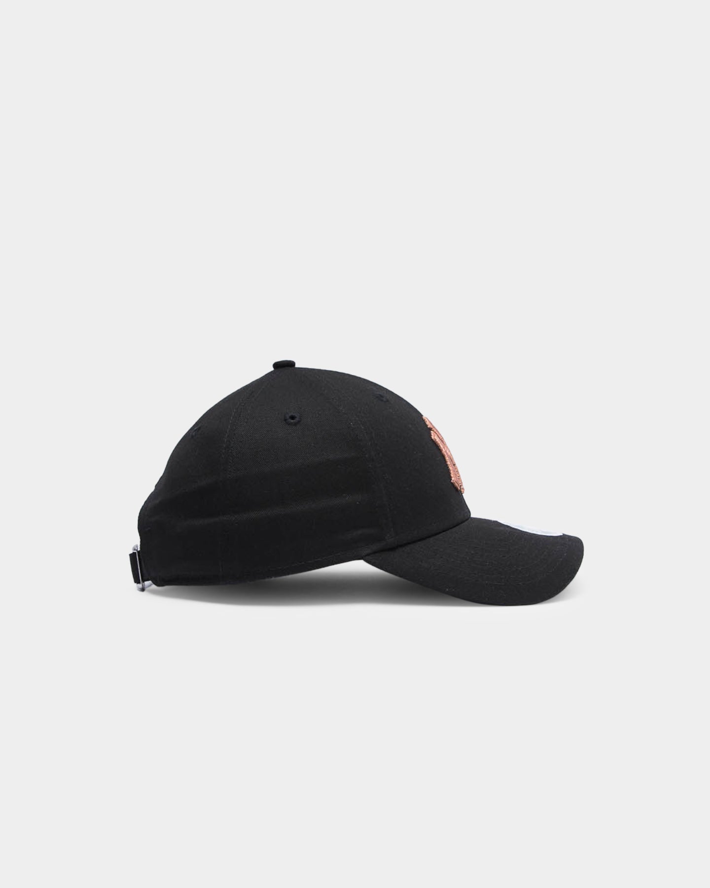 New Era Women's New York Yankees 9FORTY MLB Strapback Black/Rose Gold