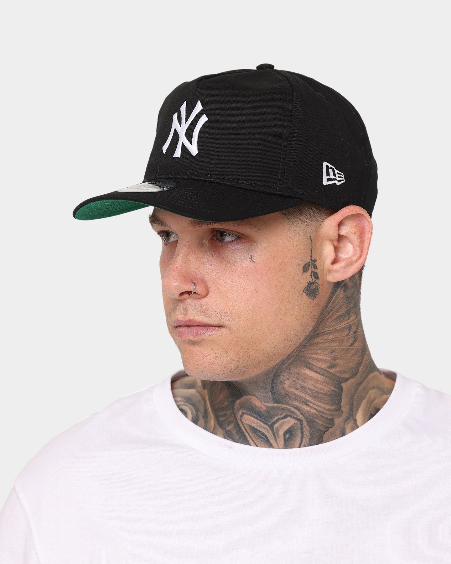 New Era Men's New York Yankees Mini Logo Old Golfer Snapback Black/OTC