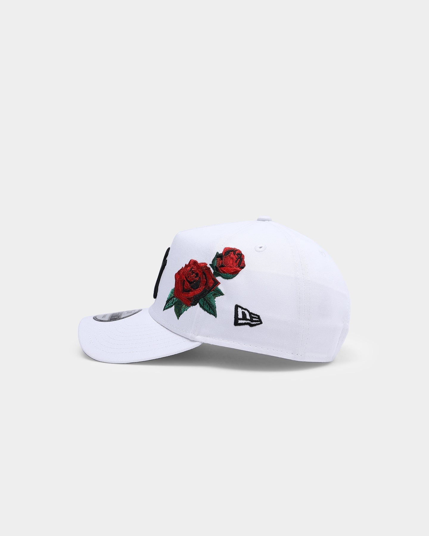 New Era New York Yankees 'Rose Emblem' 9FORTY A-Frame Snapback White/Black