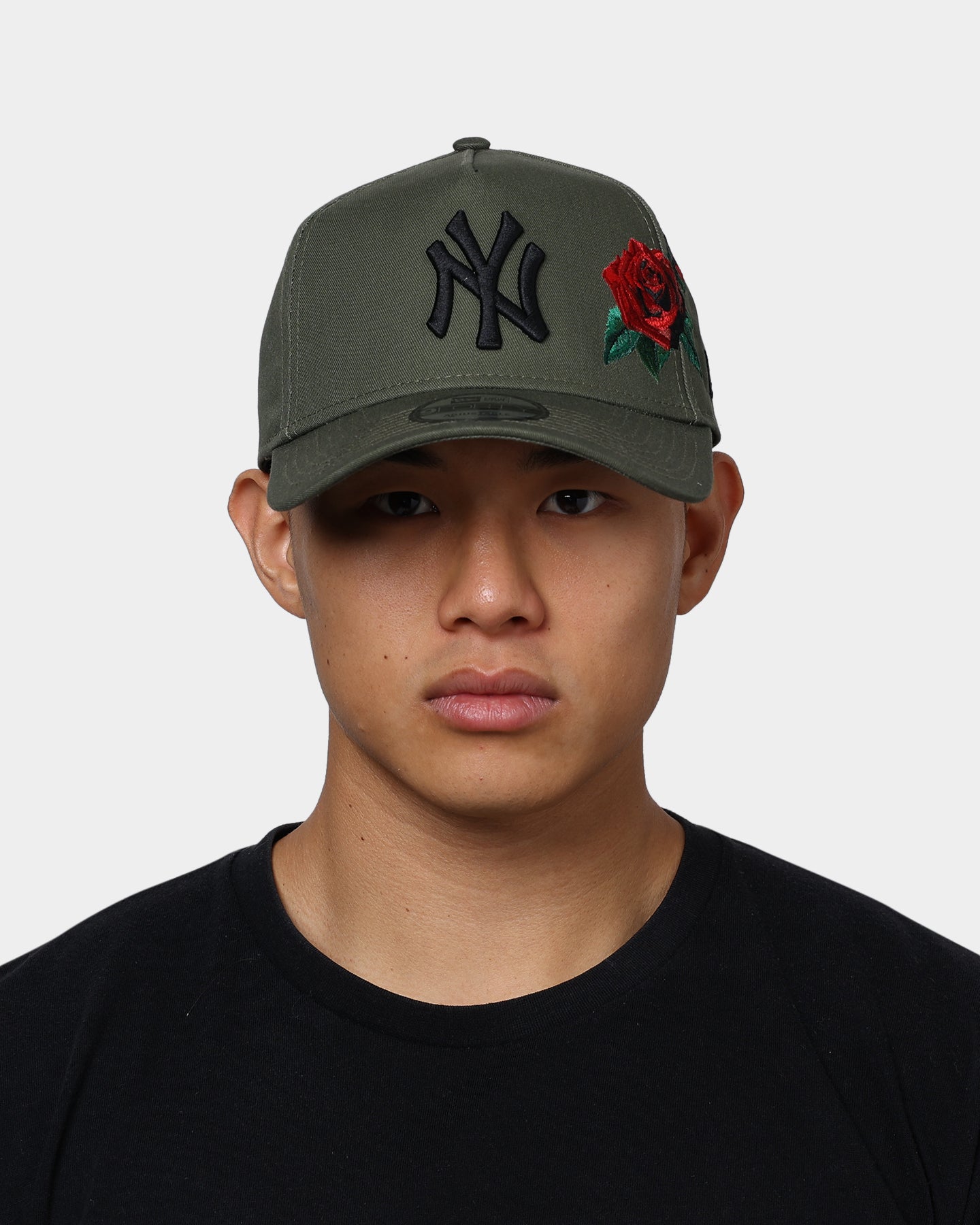 New Era New York Yankees Rose Hit 9FORTY A-Frame Snapback Olive/Black