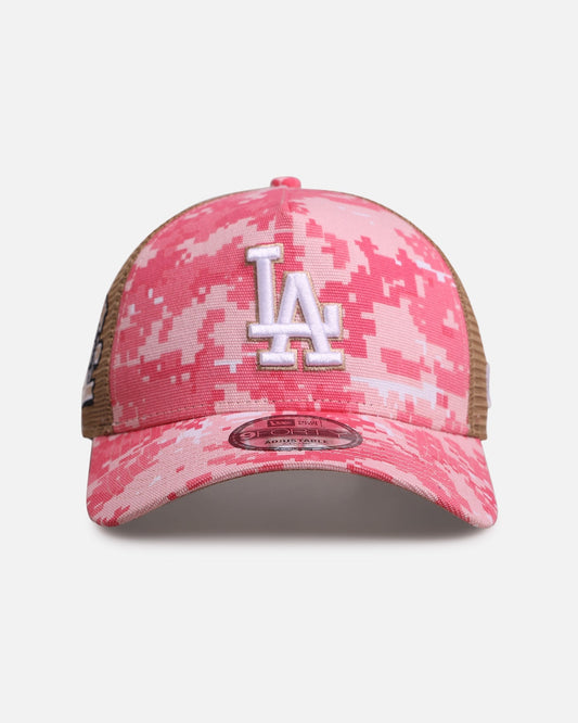 New Era Los Angeles Dodgers 'Digi Camo' 9FORTY A-Frame Trucker Snapback Pink/White