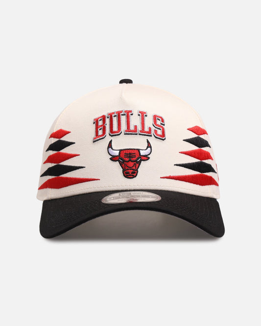 New Era Chicago Bulls 'Regency Crown' 9FORTY A-Frame Snapback Chrome White/Black