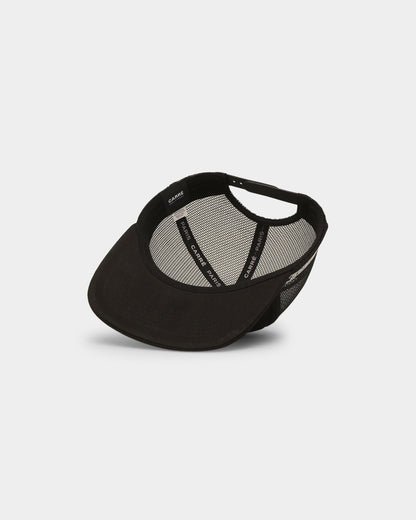 Carré Star Sign Trucker Snapback Black